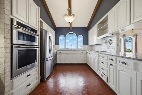 120 Shore Drive Portland TX 78374
