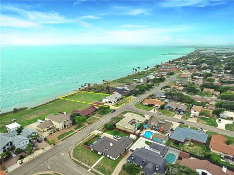 120 Shore Drive Portland TX 78374