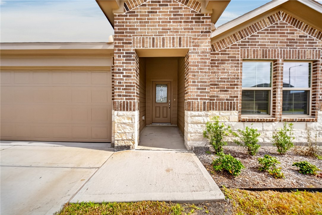 1338 Remys Way Corpus Christi TX 78415