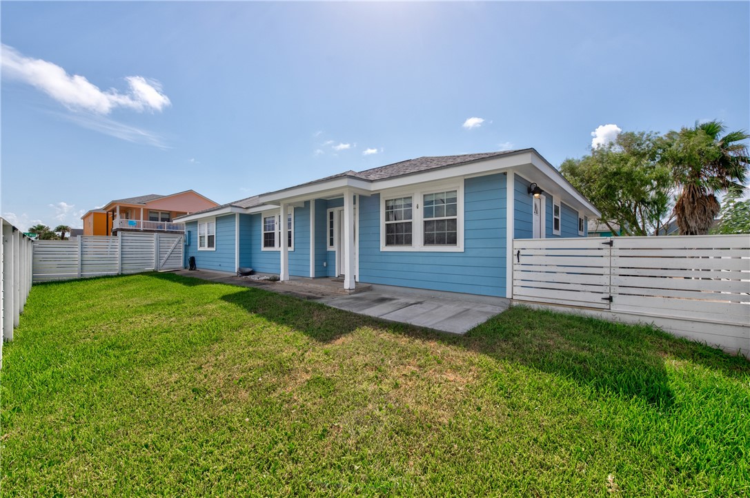404 Chloes Way Port Aransas TX 78373