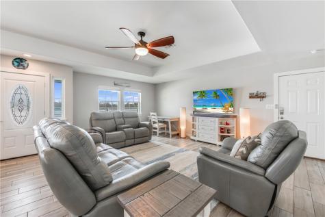 404 Chloes Way Port Aransas TX 78373