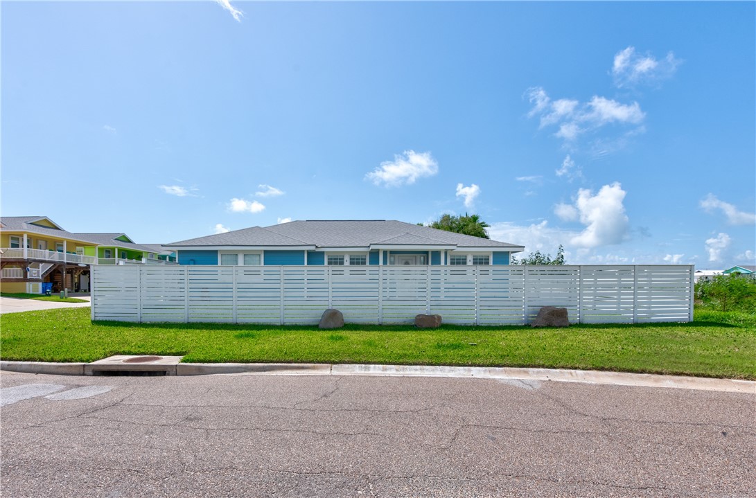 404 Chloes Way Port Aransas TX 78373