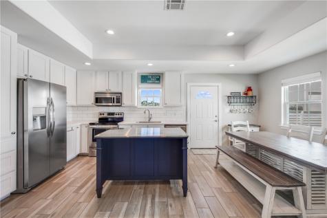404 Chloes Way Port Aransas TX 78373
