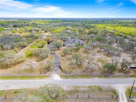 9667 Cr 628 Sinton TX 78387