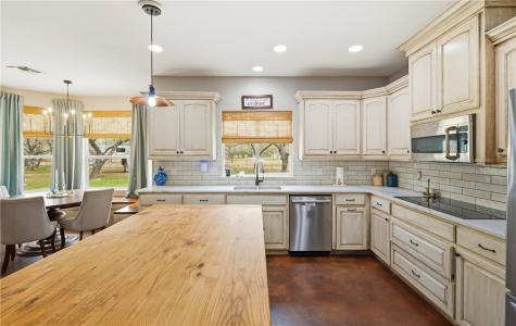 9667 Cr 628 Sinton TX 78387