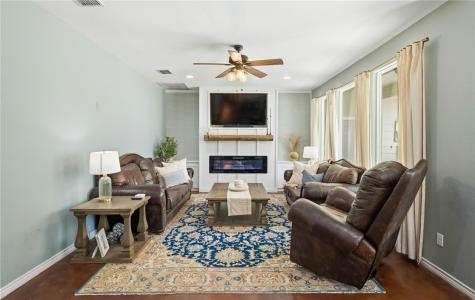 9667 Cr 628 Sinton TX 78387