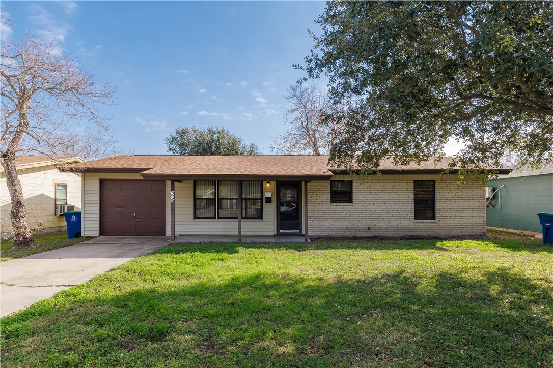 1506 Austin Street Portland TX 78374