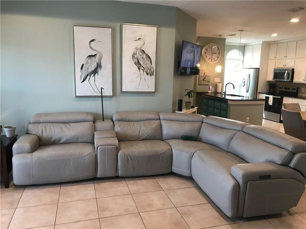 5026 Yorktown Boulevard Corpus Christi TX 78413