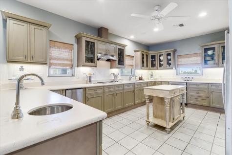 488 Margo Lane Port Aransas TX 78373