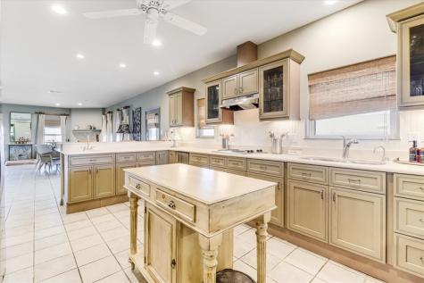 488 Margo Lane Port Aransas TX 78373