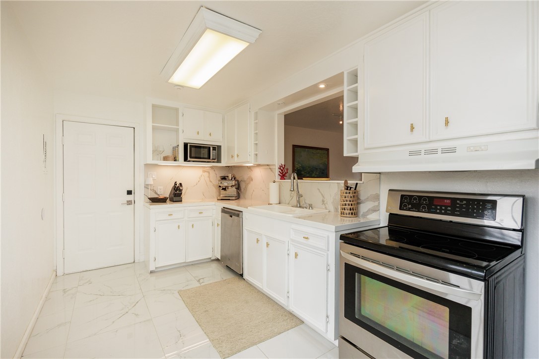 909 Dolphin Place Corpus Christi TX 78411