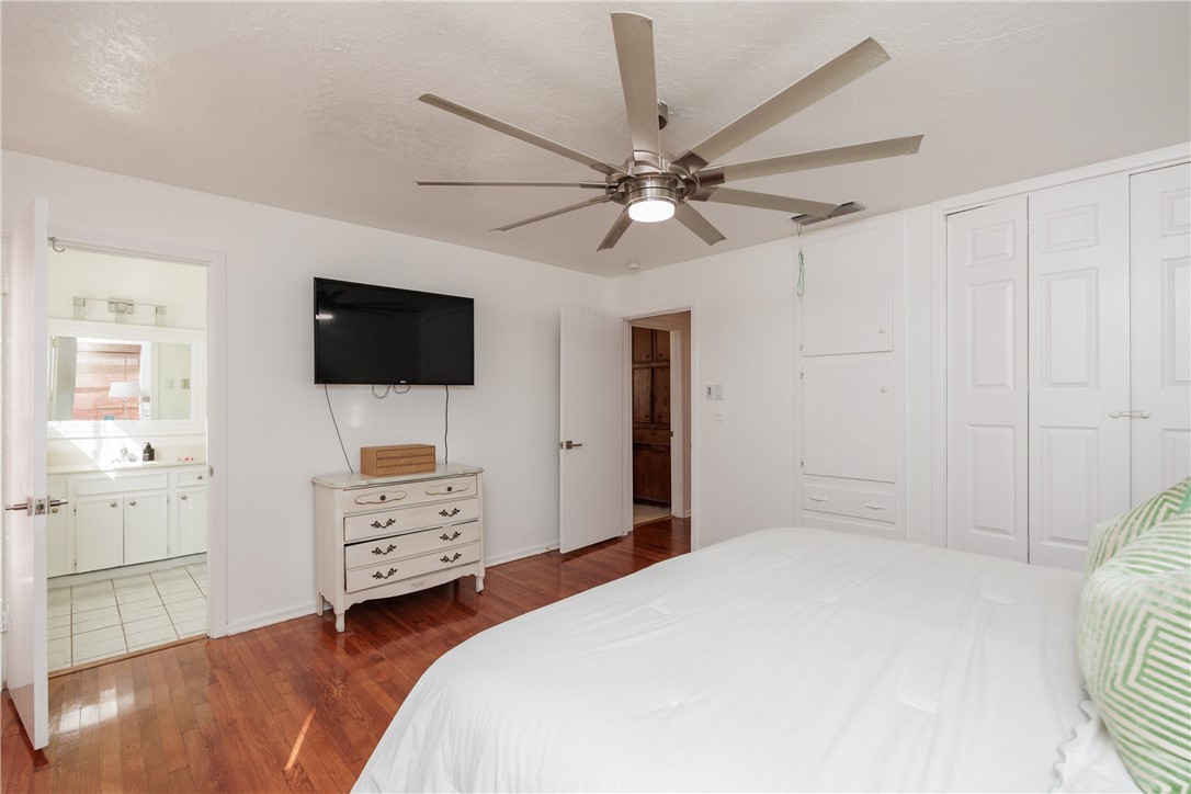 909 Dolphin Place Corpus Christi TX 78411