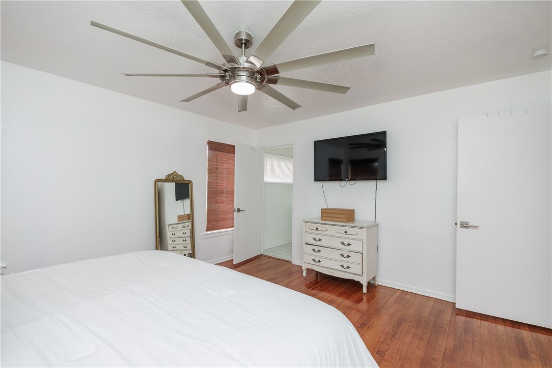 909 Dolphin Place Corpus Christi TX 78411