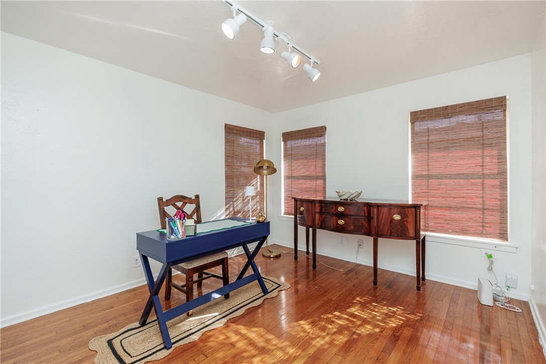 909 Dolphin Place Corpus Christi TX 78411