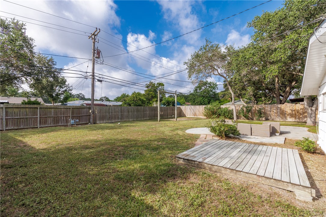 909 Dolphin Place Corpus Christi TX 78411