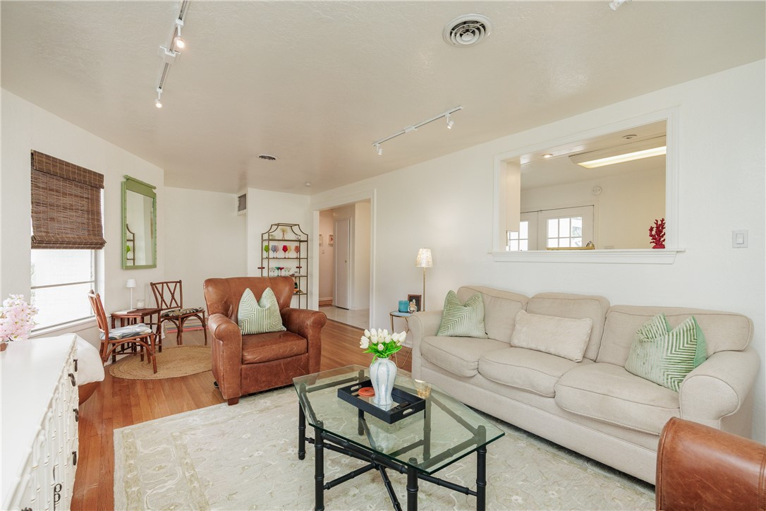 909 Dolphin Place Corpus Christi TX 78411