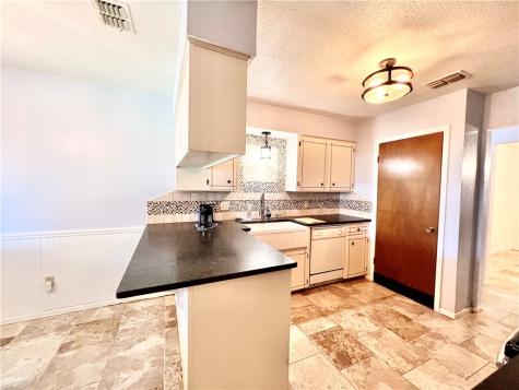 1518 W Waterview Street Portland TX 78374