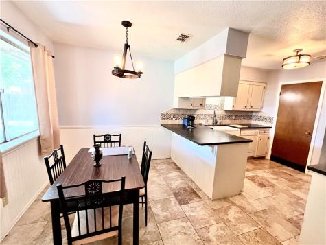1518 W Waterview Street Portland TX 78374