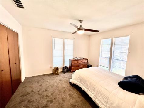 1518 W Waterview Street Portland TX 78374