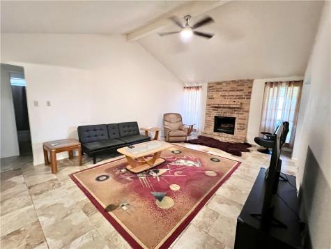 1518 W Waterview Street Portland TX 78374