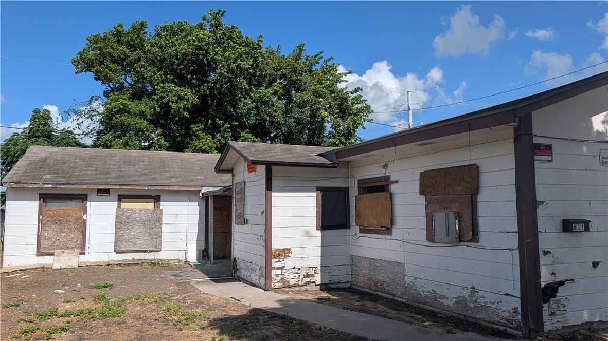 621 Van Cleve Drive Corpus Christi TX 78408