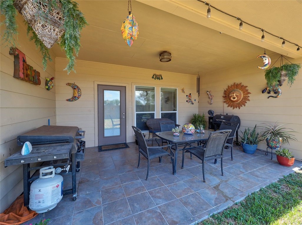 6821 Windy Creek Drive Corpus Christi TX 78414