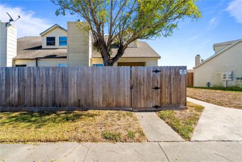 7252 The Mansions P-1 Corpus Christi TX 78414