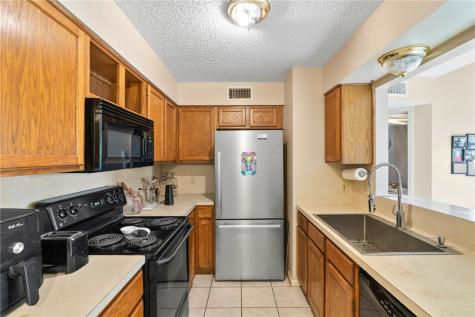 7252 The Mansions P-1 Corpus Christi TX 78414