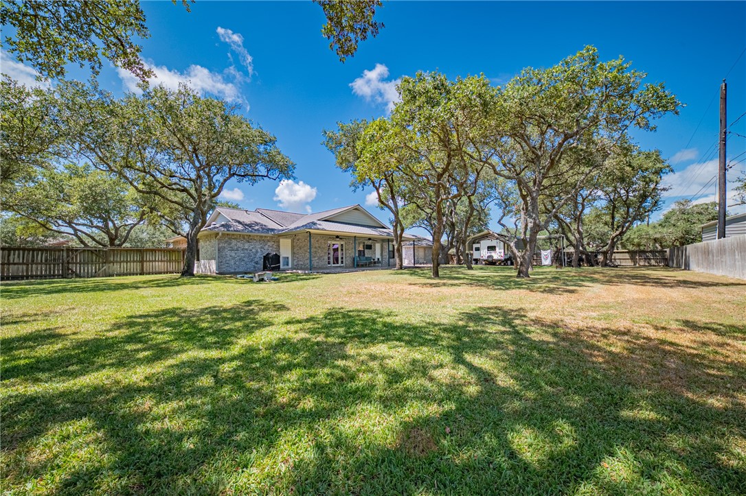 750 Redwood Avenue Rockport TX 78382