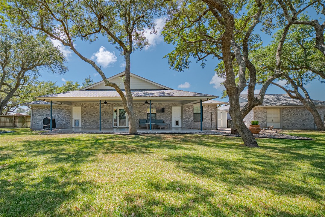 750 Redwood Avenue Rockport TX 78382