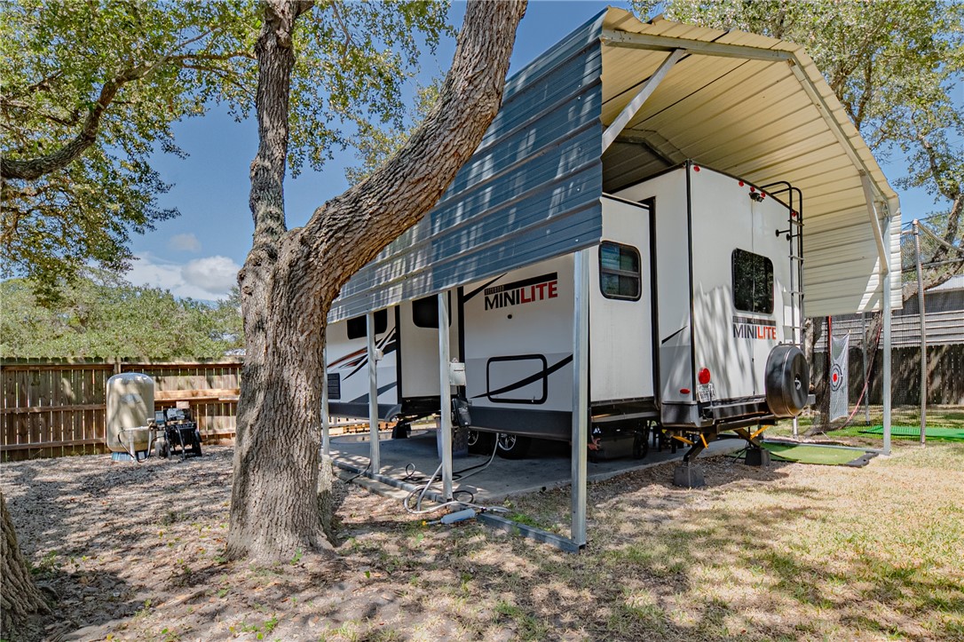 750 Redwood Avenue Rockport TX 78382