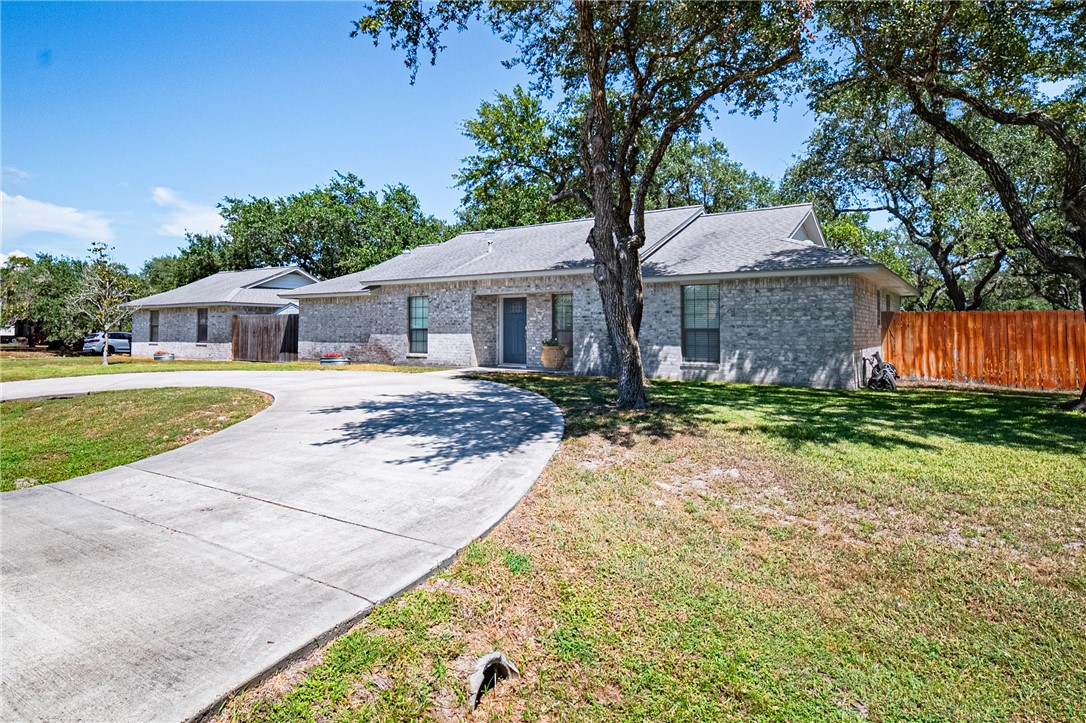 750 Redwood Avenue Rockport TX 78382
