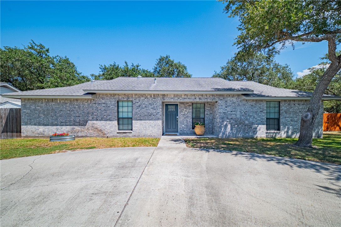 750 Redwood Avenue Rockport TX 78382