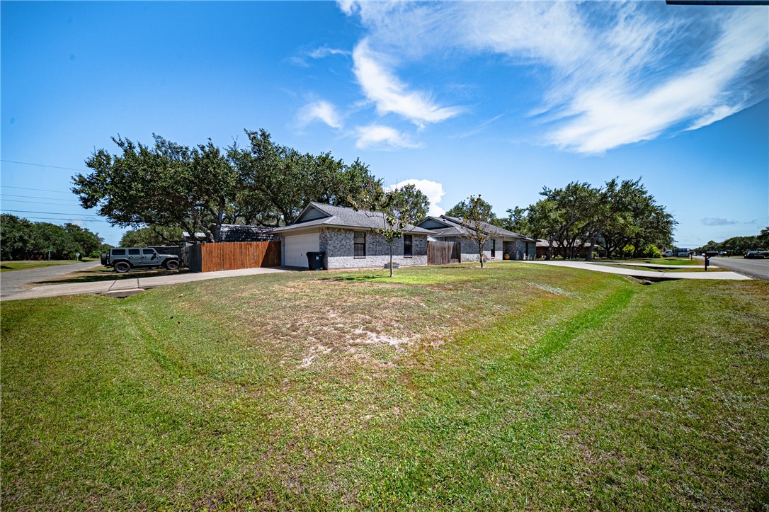 750 Redwood Avenue Rockport TX 78382