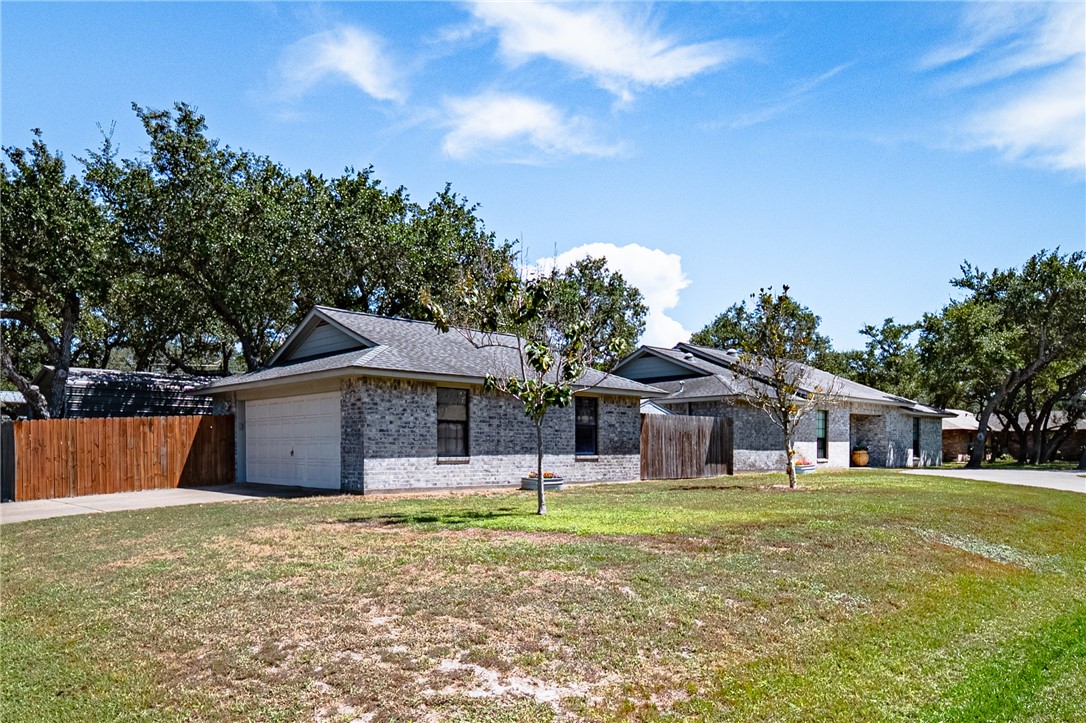 750 Redwood Avenue Rockport TX 78382