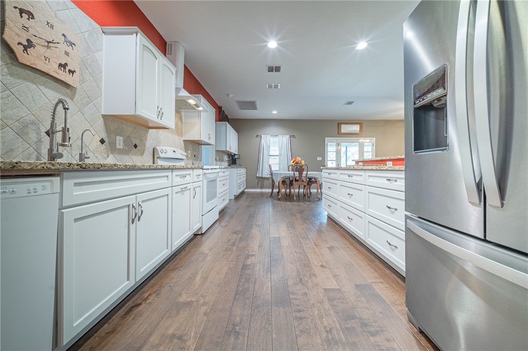 750 Redwood Avenue Rockport TX 78382