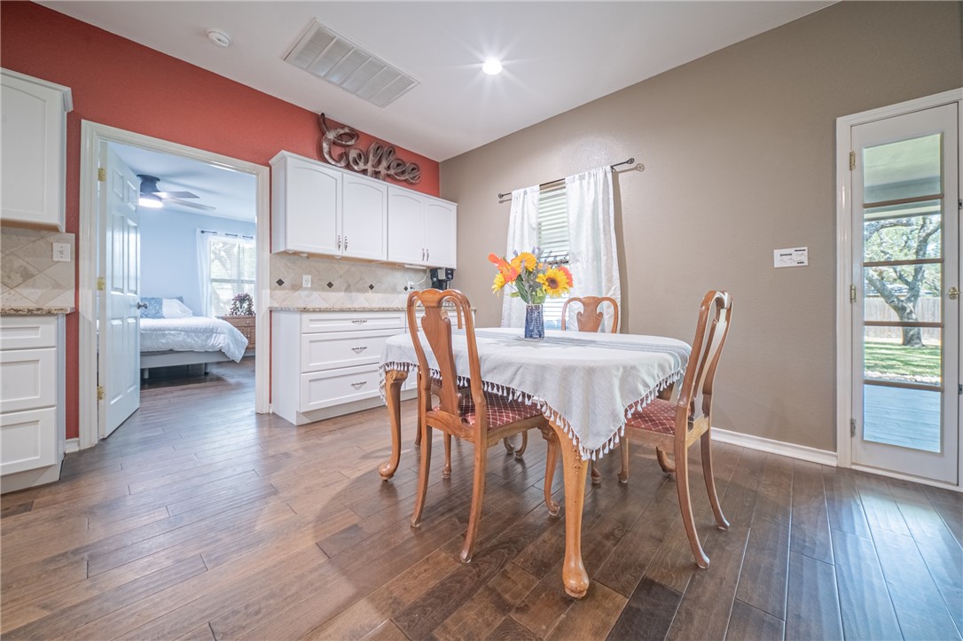 750 Redwood Avenue Rockport TX 78382