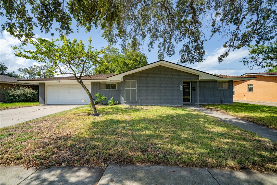 922 Carmel Parkway Corpus Christi TX 78411