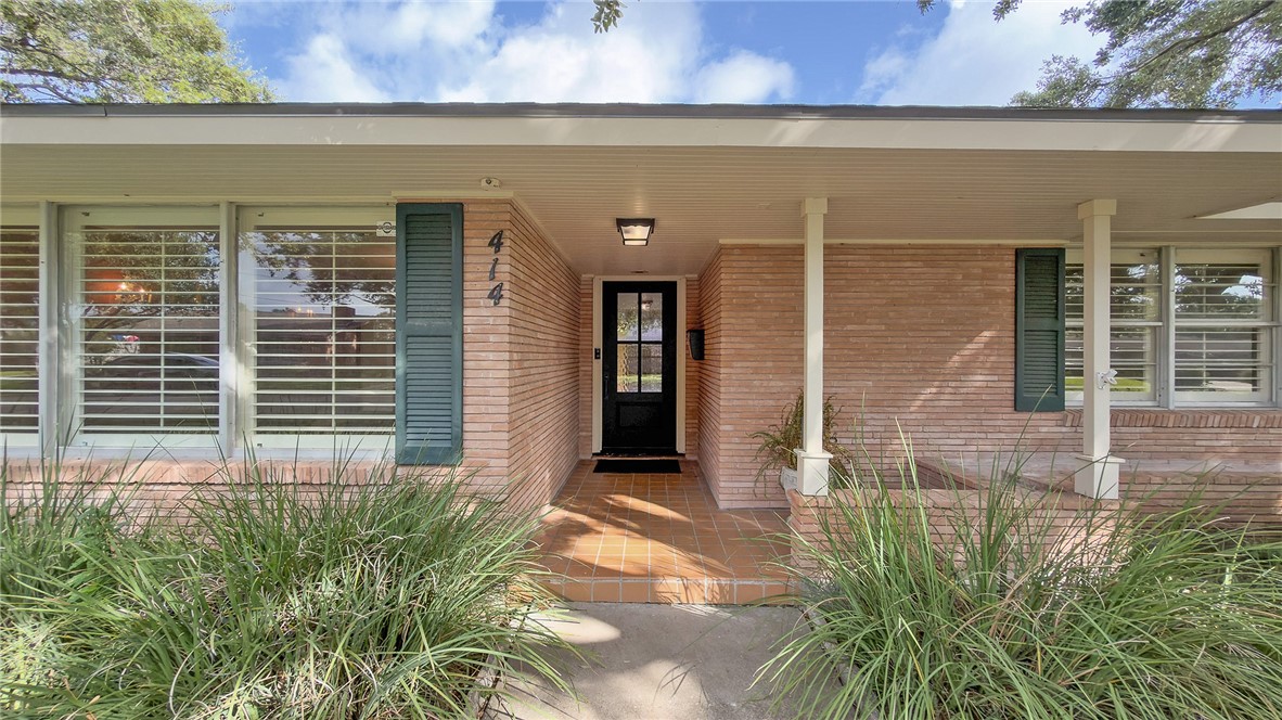 414 Barracuda Place Corpus Christi TX 78411