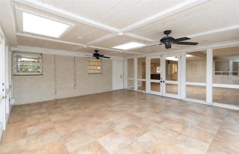 414 Barracuda Place Corpus Christi TX 78411