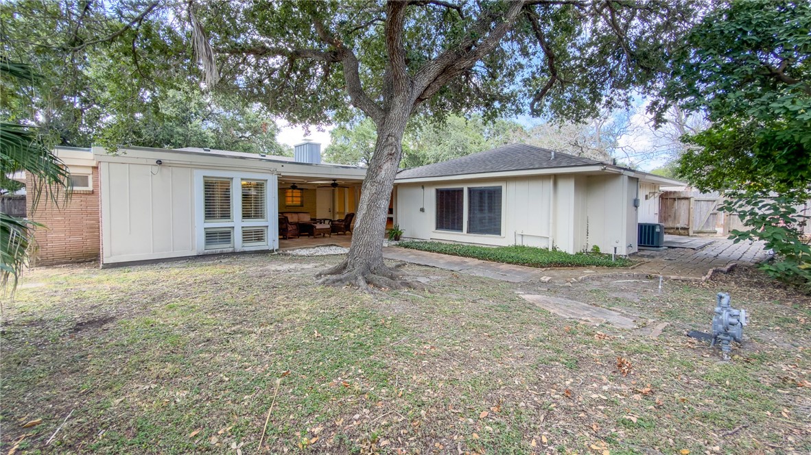414 Barracuda Place Corpus Christi TX 78411