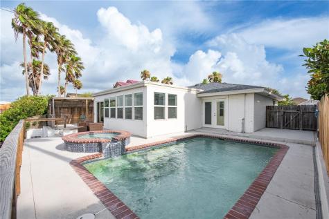 13765 Eaglesnest Bay Drive Corpus Christi TX 78418
