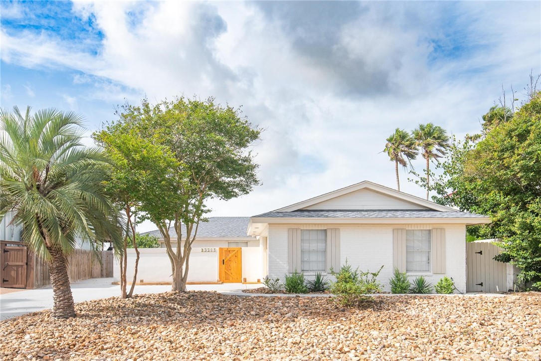 13765 Eaglesnest Bay Drive Corpus Christi TX 78418