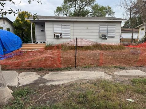 1706 Birch Place Corpus Christi TX 78416