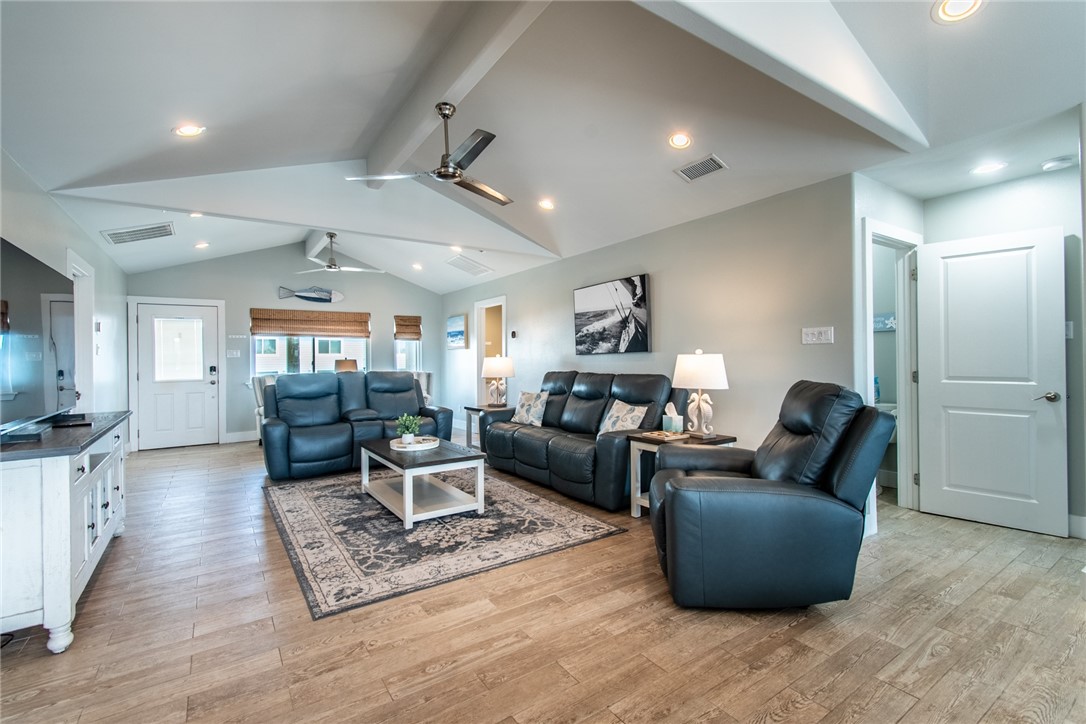 20 Mazatlan Drive Rockport TX 78382