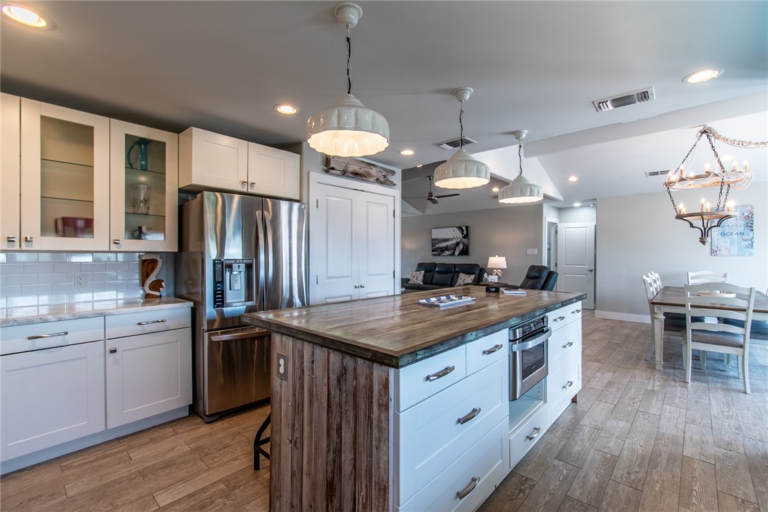 20 Mazatlan Drive Rockport TX 78382