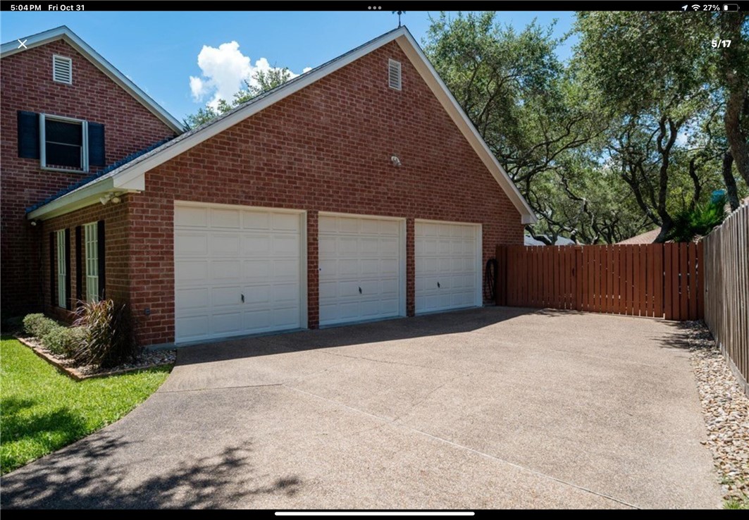 113 Cherry Hills Drive Rockport TX 78382