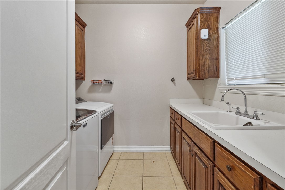 7813 Charlero Drive Corpus Christi TX 78414