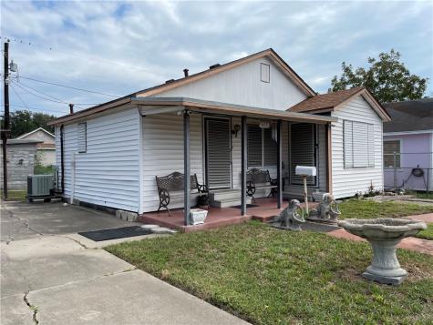 2504 Goliad Street Corpus Christi TX 78405