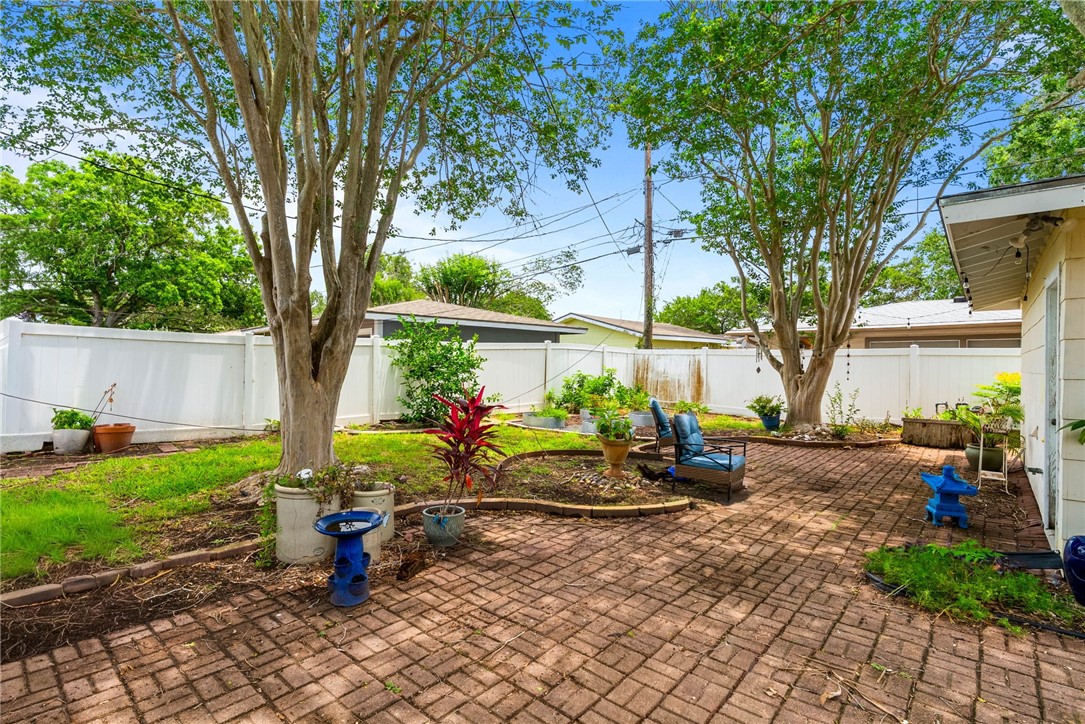 941 Grant Place Corpus Christi TX 78411